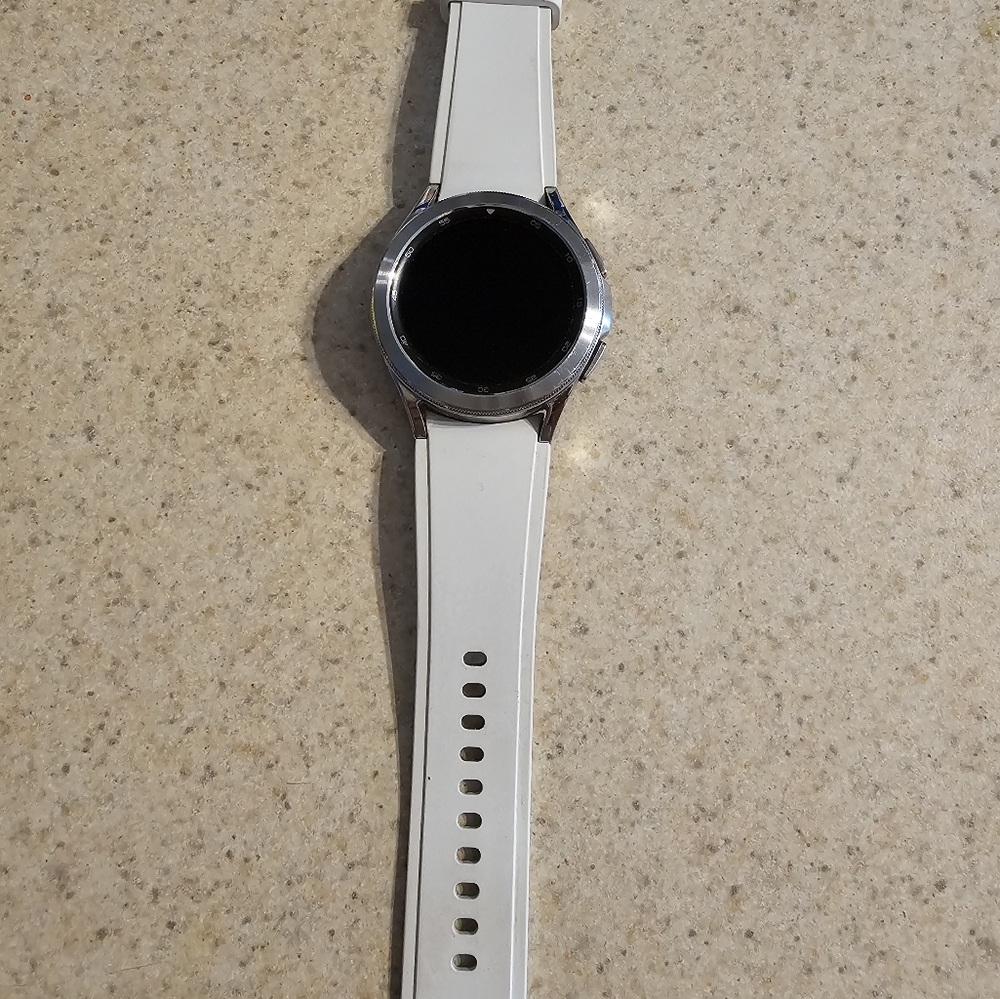 Galaxy Watch 4 classic (white)